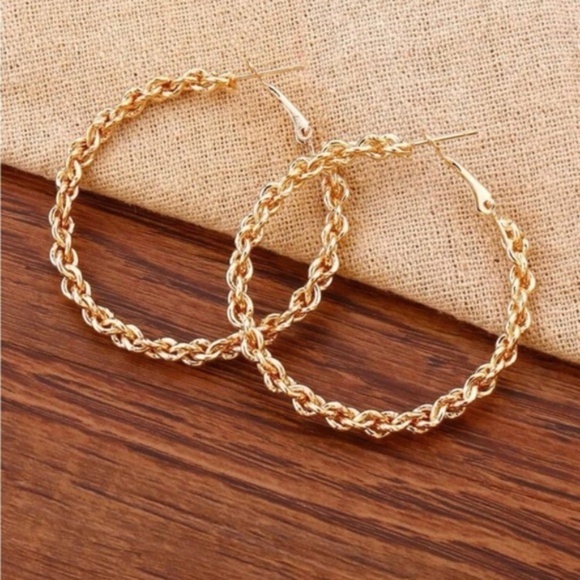 Gold Chain Hoop Earrings - Picture 1 of 3